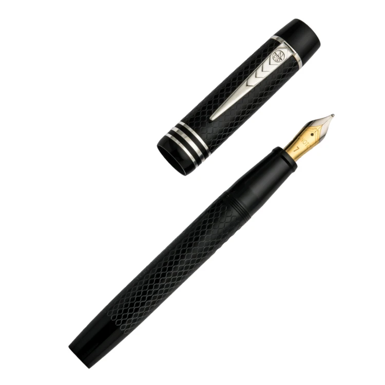 Onoto Magna Classic Black Grawerowane Pióro Wieczne 18k
