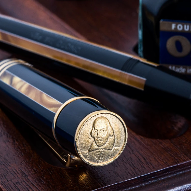 Onoto Shakespeare Black Gold Pinstripe Pióro Wieczne 18k
