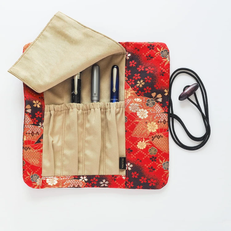 Taccia Etui na 4 Pióra Wieczne 'Nishijin Kinran' Sakura Festival