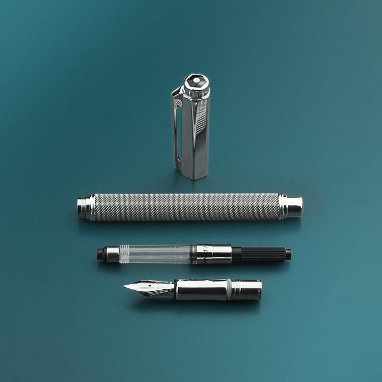 Caran d'Ache Varius Ivanhoe Pióro Wieczne 18k