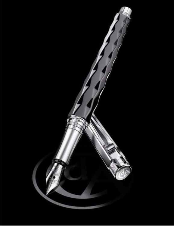 Caran d'Ache Varius Ceramic Black Pióro Wieczne 18k