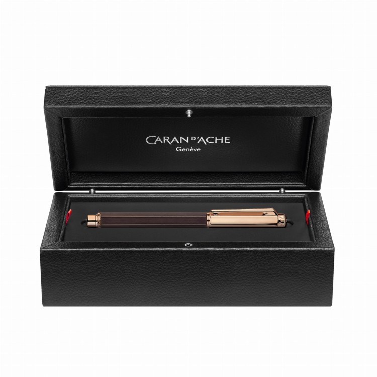 Caran d'Ache Varius Ebony Pióro Wieczne 18k