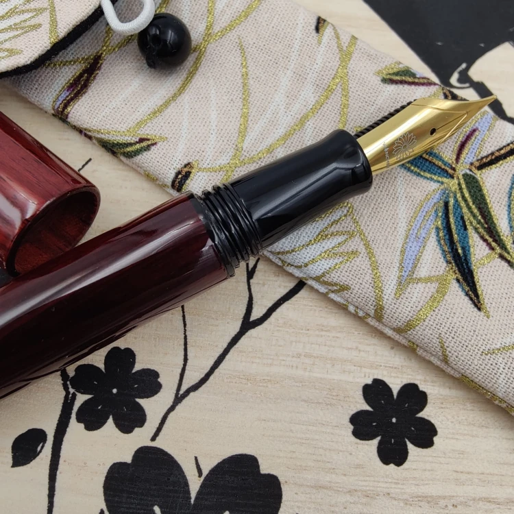 Wancher Sekai Aizu Urushi Sandalwood Pióro Wieczne