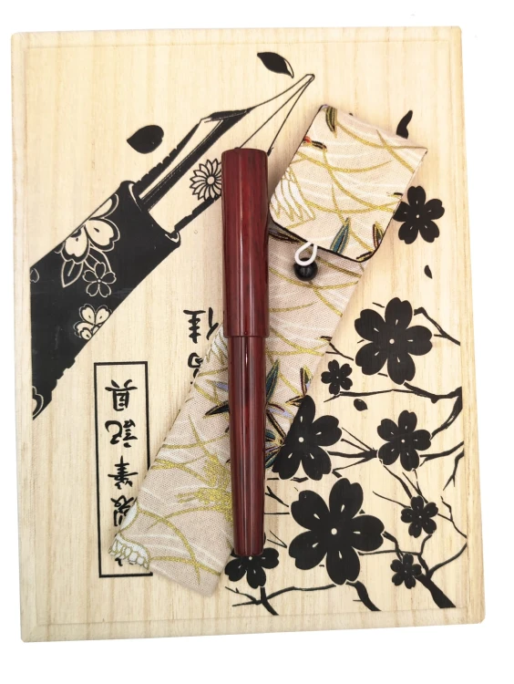 Wancher Sekai Aizu Urushi Sandalwood Pióro Wieczne