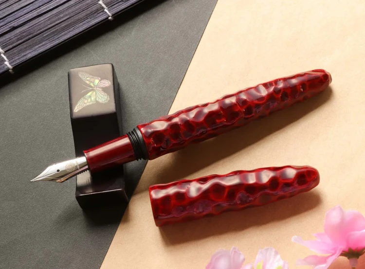 Wancher Dream Aizu Urushi Kikkou-nuri Akatamenuri Pióro Wieczne