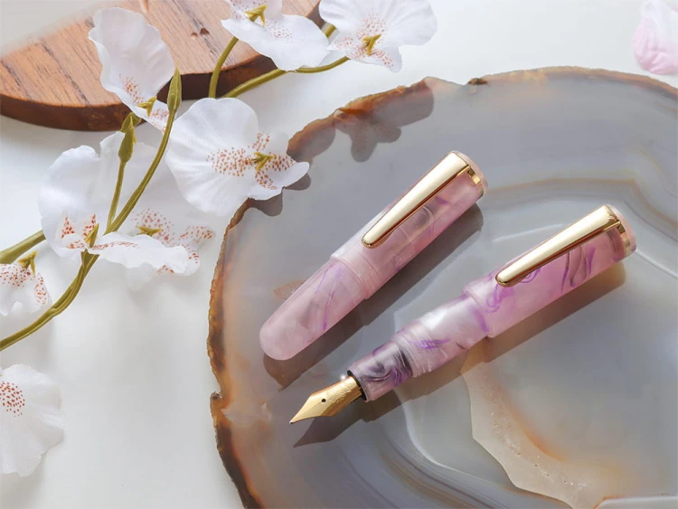 Wancher PuChiCo Lilac Mist Pióro Wieczne