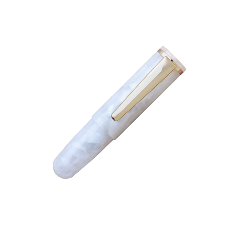 PuChiCo White Snow.webp