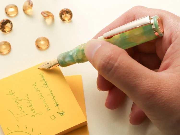 Wancher-Fountain-Pen-Puchico-Lime-Sherbet-3.jpg