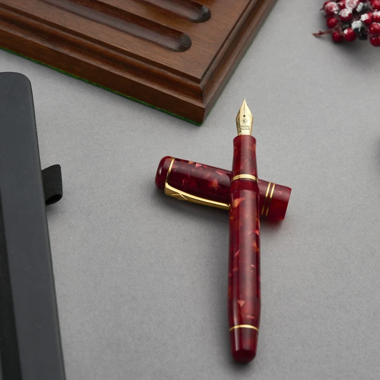 winston_cherry_red_6.webp